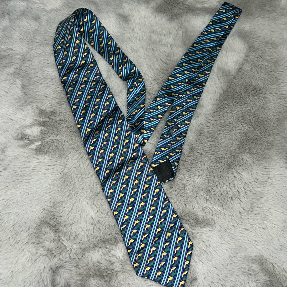 Men’s Fendi tie